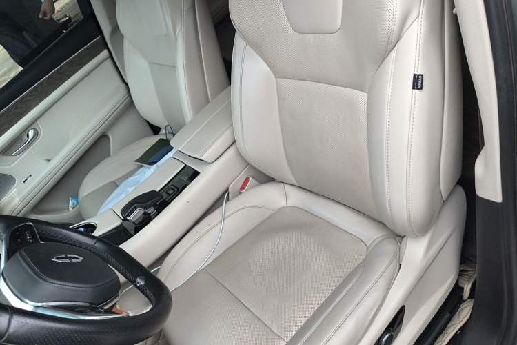 Used Hima AITO M5 2022 Extended-Range Four-Wheel Drive Ultimate Edition Left Front Seat