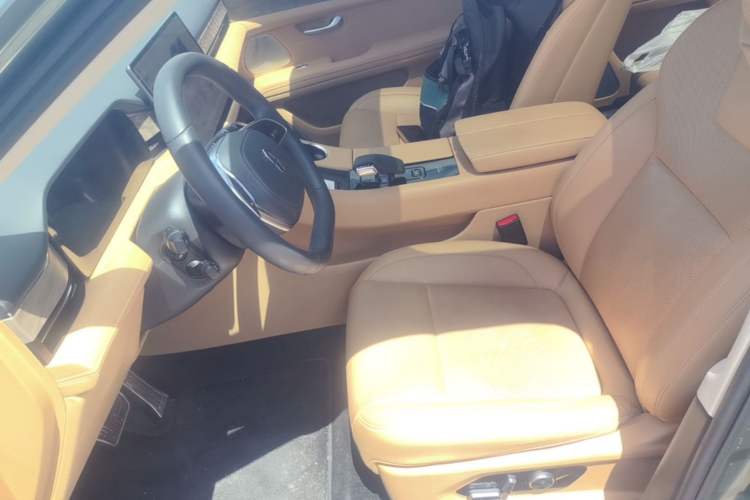 Used Hima AITO M5 2022 Extended-Range Four-Wheel Drive Ultimate Edition Left Front Seat