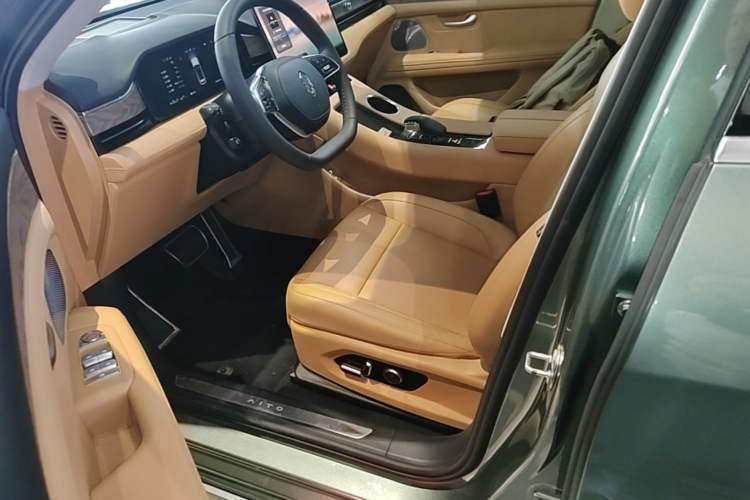 Used Hima AITO M5 2022 Range-Extended Rear-Drive Standard Version Left Front Seat