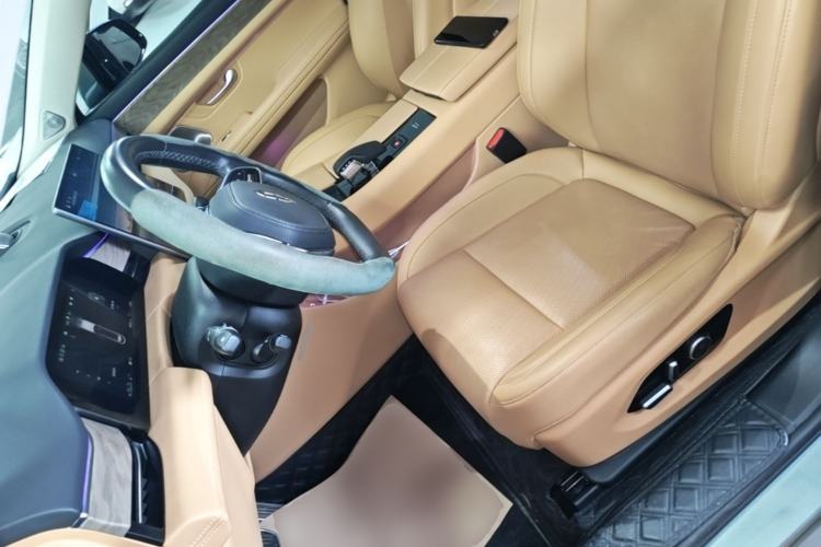 Used Hima AITO M5 2022 Extended-Range Four-Wheel Drive Ultimate Edition Left Front Seat