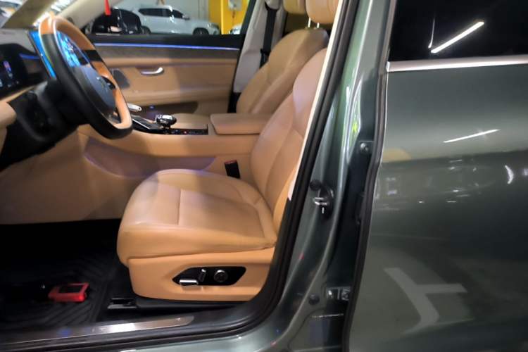 Used Hima AITO M5 2022 Range-Extended Rear-Drive Standard Version Left Front Seat