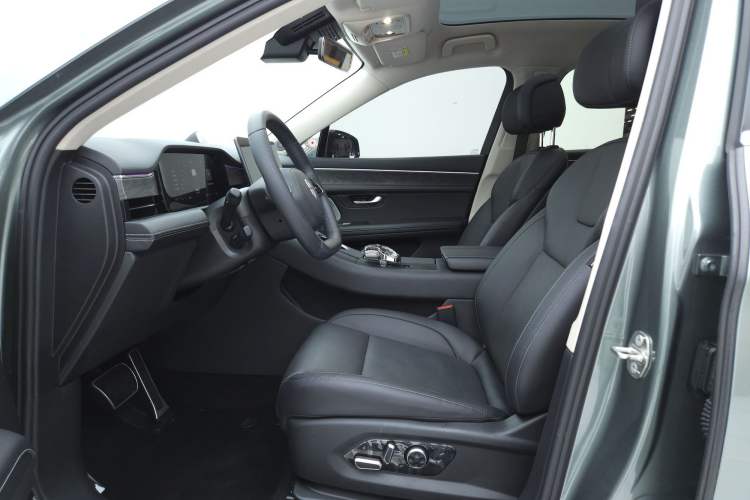 Used Hima AITO M5 2022 Range-Extended Rear-Drive Standard Version Left Front Seat