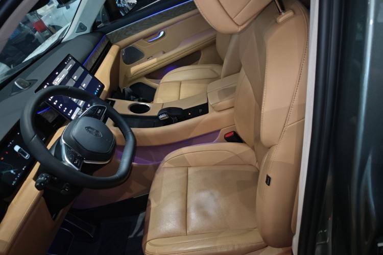 Used Hima AITO M5 2022 Extended-Range Four-Wheel Drive Ultimate Edition Left Front Seat