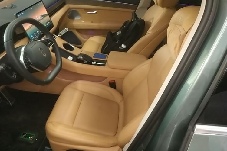 Used Hima AITO M5 2022 Extended-Range Four-Wheel Drive Ultimate Edition Left Front Seat