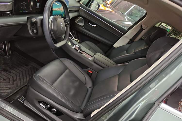 Used Hima AITO M5 2022 Extended-Range Four-Wheel Drive Performance Version Left Front Seat