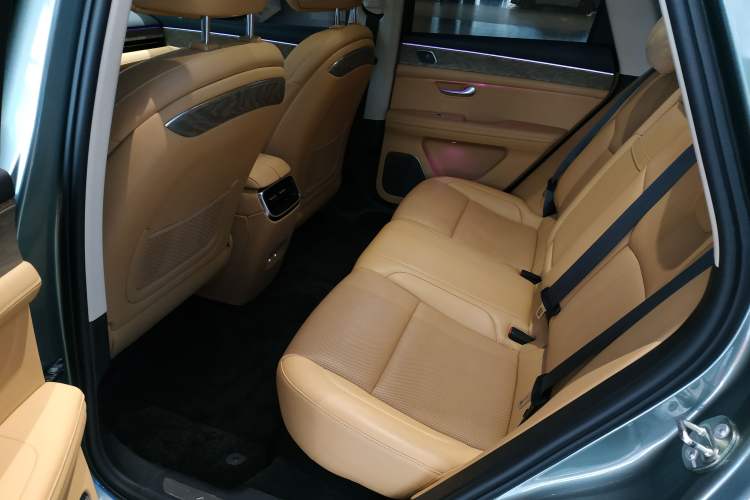 Used Hima AITO M5 2022 Range-Extended Rear-Drive Standard Version Left Rear Seat