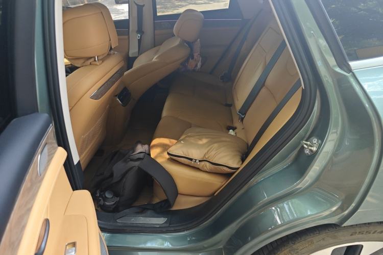 Used Hima AITO M5 2022 Range-Extended Rear-Drive Standard Version Left Rear Seat