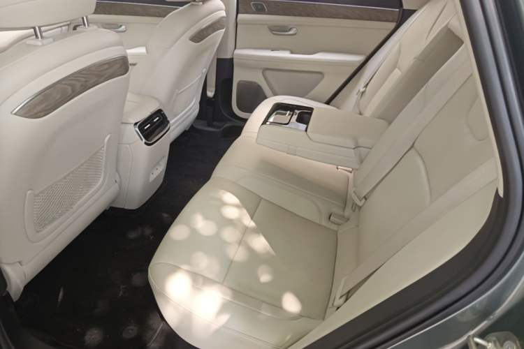Used Hima AITO M5 2022 Extended-Range Four-Wheel Drive Ultimate Edition Left Rear Seat