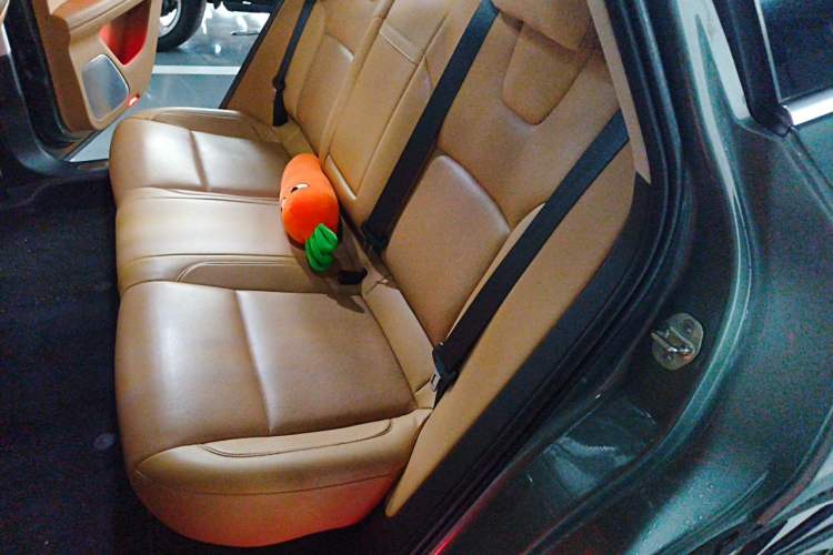 Used Hima AITO M5 2022 Range-Extended Rear-Drive Standard Version Left Rear Seat