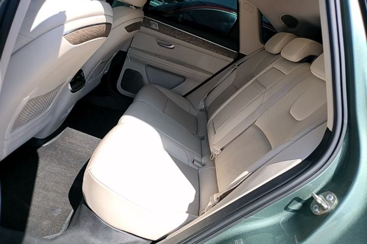 Used Hima AITO M5 2022 Extended-Range Four-Wheel Drive Performance Version Left Rear Seat