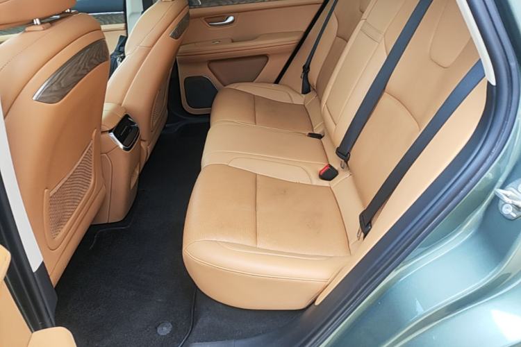 Used Hima AITO M5 2022 Extended-Range Four-Wheel Drive Performance Version Left Rear Seat