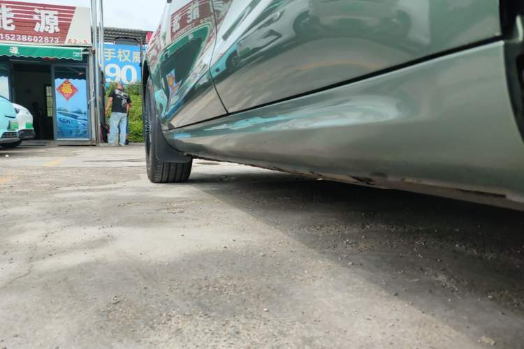 Used Hima AITO M5 2022 Extended-Range Four-Wheel Drive Flagship Edition Left Side Sill