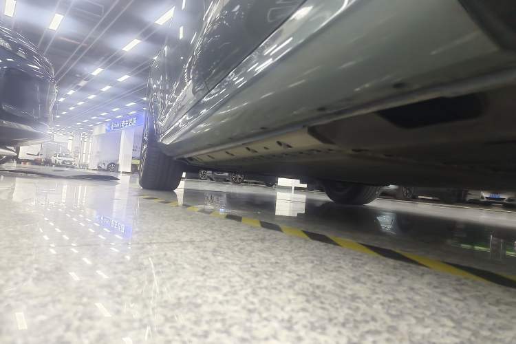 Used Hima AITO M5 2022 Extended-Range Four-Wheel Drive Performance Version Left Side Sill