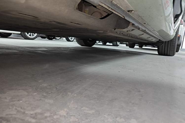 Used Hima AITO M5 2022 Extended-Range Four-Wheel Drive Ultimate Edition Left Side Sill