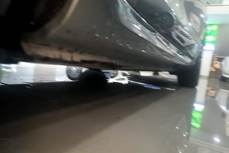 Used Hima AITO M5 2022 Range-Extended Rear-Drive Standard Version Left Side Sill