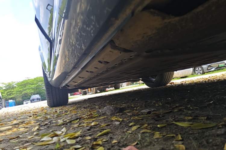 Used Hima AITO M5 2022 Range-Extended Rear-Drive Standard Version Left Side Sill