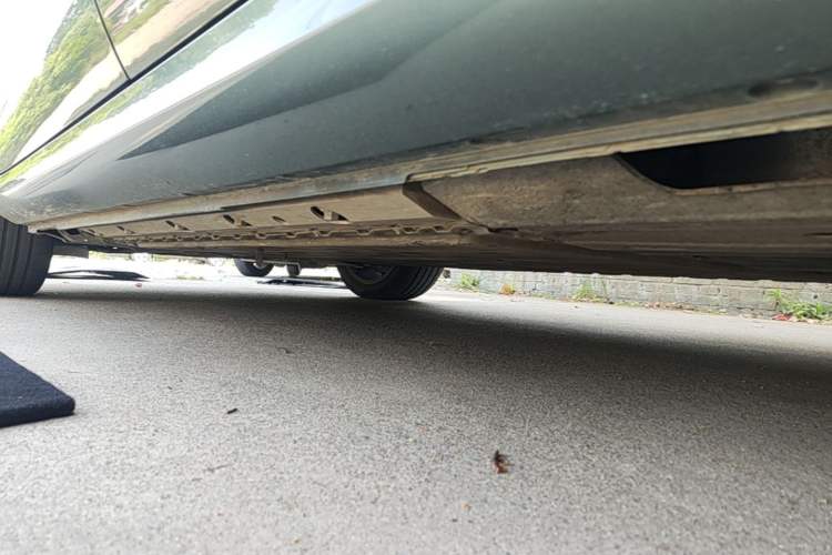 Used Hima AITO M5 2022 Extended-Range Four-Wheel Drive Performance Version Left Side Sill