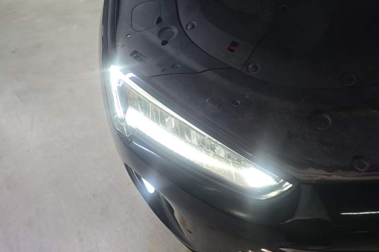 Used Hima AITO M5 2022 Range-Extended Rear-Drive Standard Version Right Front Headlight