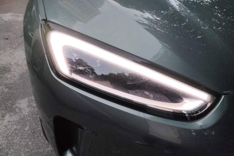 Used Hima AITO M5 2022 Pure Electric Rear-Drive Standard Edition Right Front Headlight