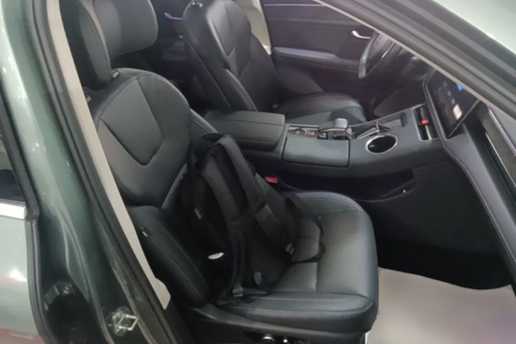 Used Hima AITO M5 2022 Extended-Range Four-Wheel Drive Ultimate Edition Right Front Seat