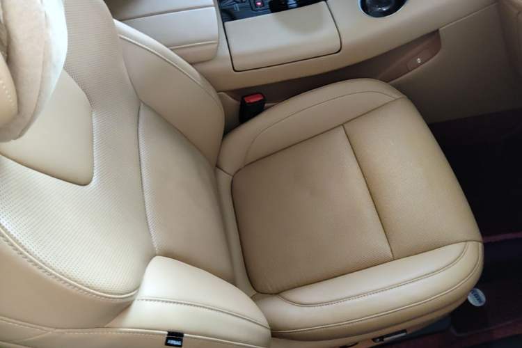 Used Hima AITO M5 2022 Extended-Range Four-Wheel Drive Ultimate Edition Right Front Seat