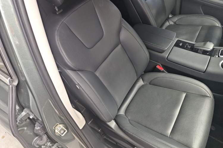 Used Hima AITO M5 2022 Extended-Range Four-Wheel Drive Performance Version Right Front Seat