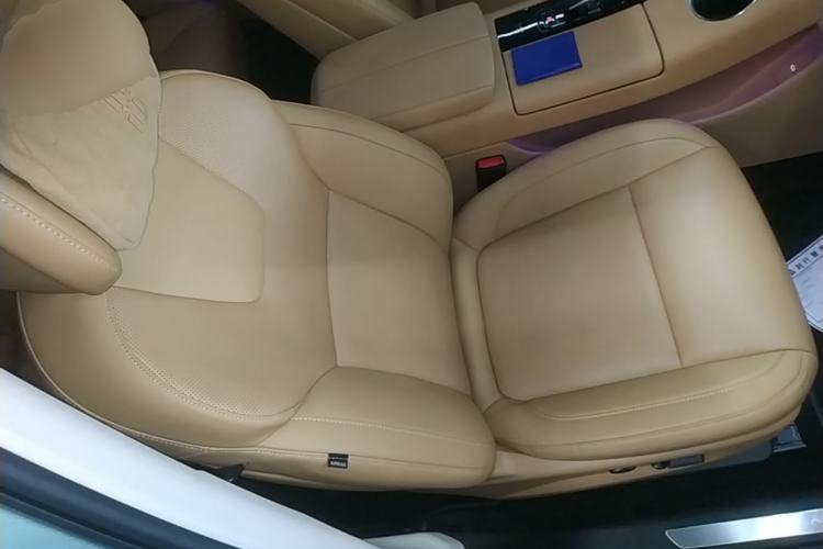 Used Hima AITO M5 2022 Extended-Range Four-Wheel Drive Ultimate Edition Right Front Seat