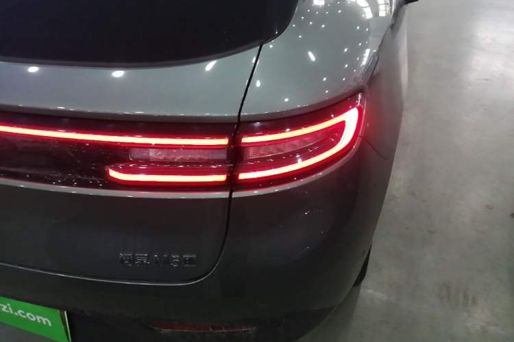Used Hima AITO M5 2022 Pure Electric Rear-Drive Standard Edition Right Rear Taillight