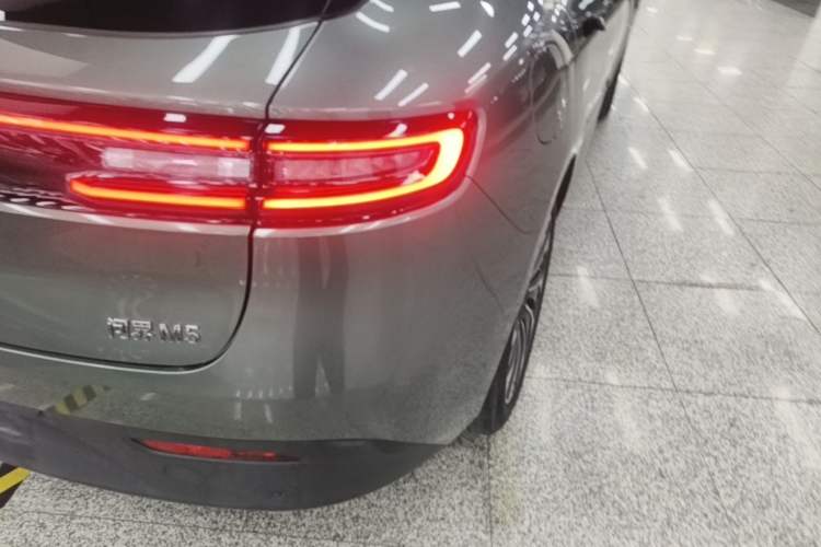 Used Hima AITO M5 2022 Extended-Range Four-Wheel Drive Performance Version Right Rear Taillight
