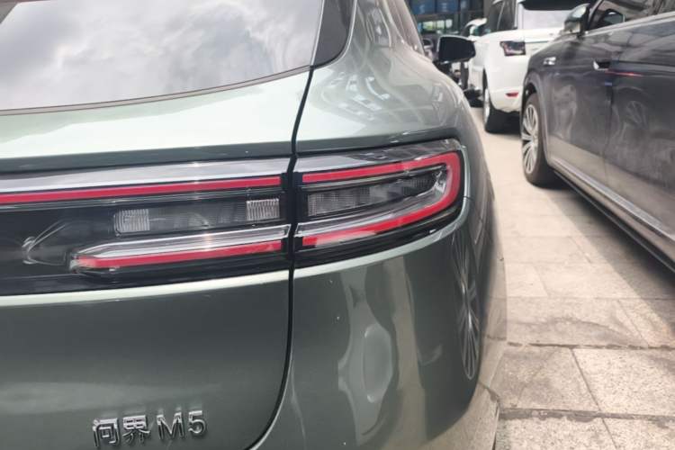 Used Hima AITO M5 2022 Extended-Range Four-Wheel Drive Performance Version Right Rear Taillight