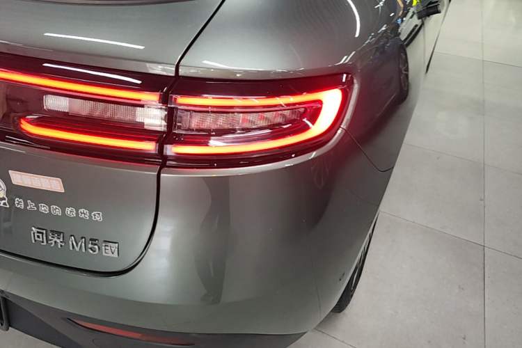 Used Hima AITO M5 2022 Pure Electric All-Wheel-Drive Performance Edition Right Rear Taillight