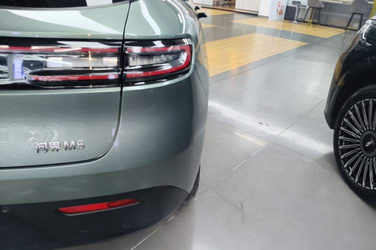 Used Hima AITO M5 2022 Extended-Range Four-Wheel Drive Ultimate Edition Right Rear Taillight
