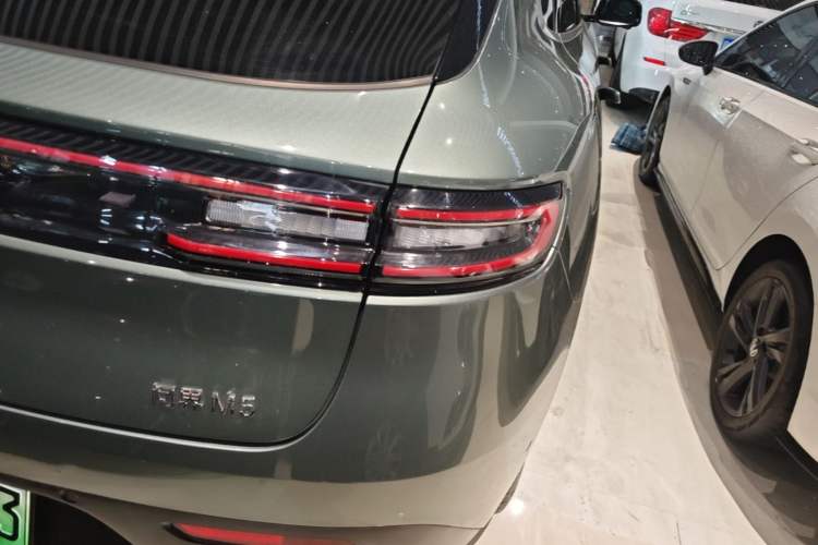 Used Hima AITO M5 2022 Extended-Range Four-Wheel Drive Ultimate Edition Right Rear Taillight