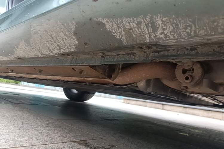 Used Hima AITO M5 2022 Range-Extended Rear-Drive Standard Version Right Side Sill