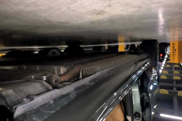 Used Hima AITO M5 2022 Range-Extended Rear-Drive Standard Version Right Side Sill