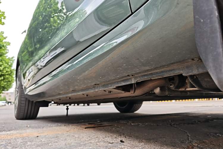 Used Hima AITO M5 2022 Extended-Range Four-Wheel Drive Flagship Edition Right Side Sill
