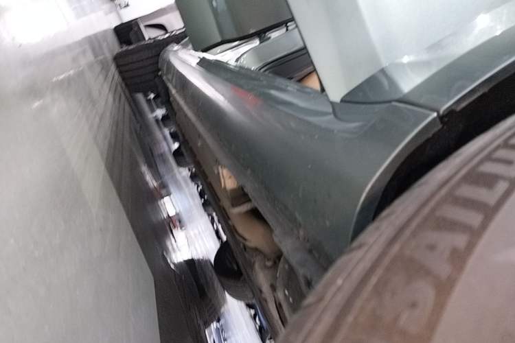 Used Hima AITO M5 2022 Extended-Range Four-Wheel Drive Ultimate Edition Right Side Sill