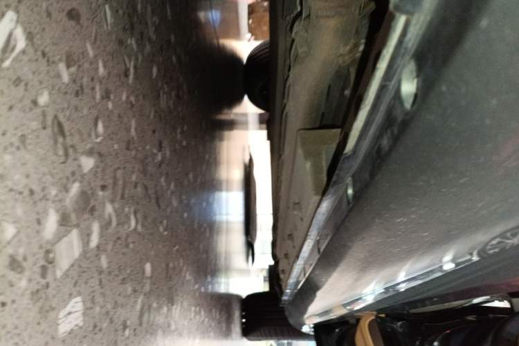 Used Hima AITO M5 2022 Range-Extended Rear-Drive Standard Version Right Side Sill