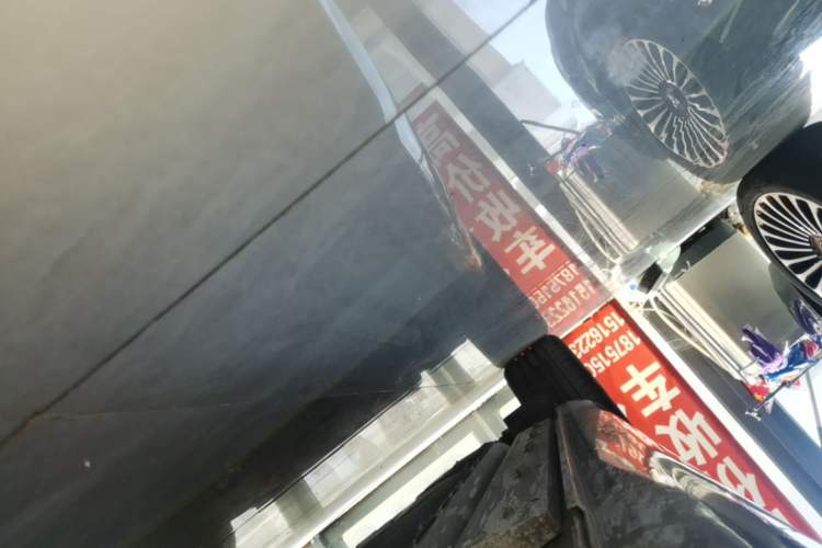 Used Hima AITO M5 2022 Extended-Range Four-Wheel Drive Performance Version Right Side Sill