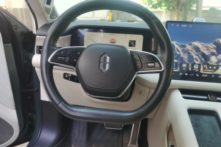 Used Hima AITO M5 2022 Extended-Range Four-Wheel Drive Performance Version Steering Wheel