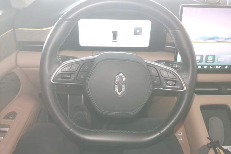 Used Hima AITO M5 2022 Extended-Range Four-Wheel Drive Ultimate Edition Steering Wheel
