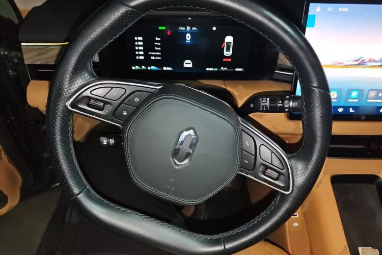 Used Hima AITO M5 2022 Extended-Range Four-Wheel Drive Ultimate Edition Steering Wheel