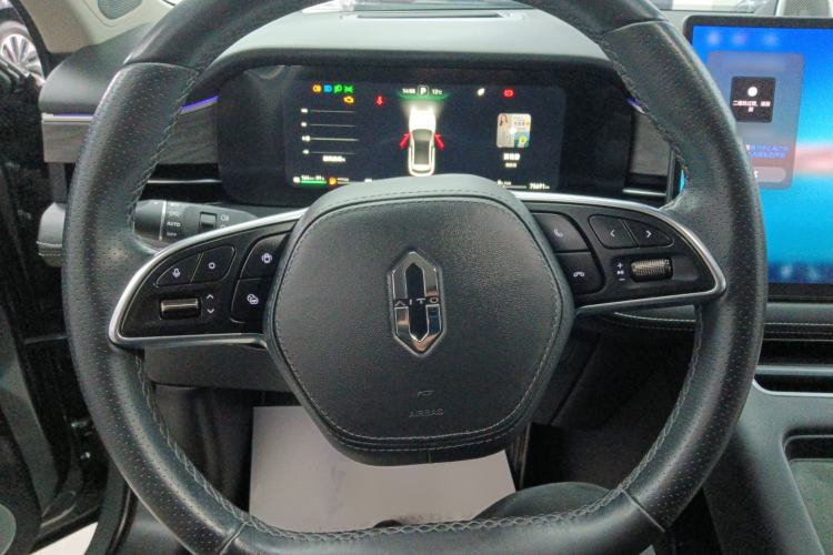Used Hima AITO M5 2022 Extended-Range Four-Wheel Drive Ultimate Edition Steering Wheel