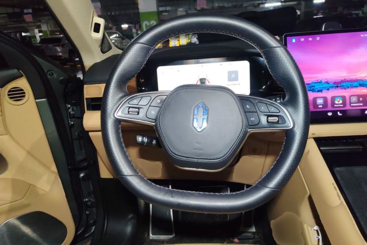 Used Hima AITO M5 2022 Pure Electric Rear-Drive Standard Edition Steering Wheel
