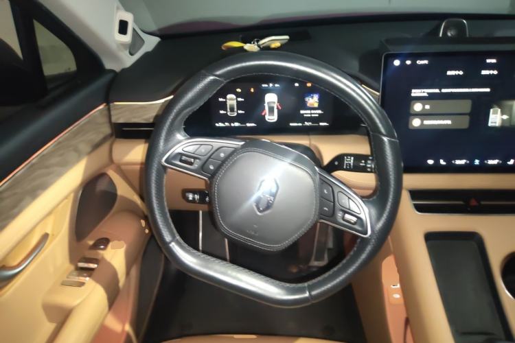 Used Hima AITO M5 2022 Extended-Range Four-Wheel Drive Performance Version Steering Wheel