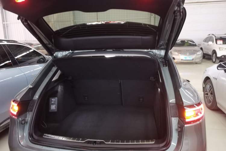 Used Hima AITO M5 2022 Extended-Range Four-Wheel Drive Performance Version Trunk