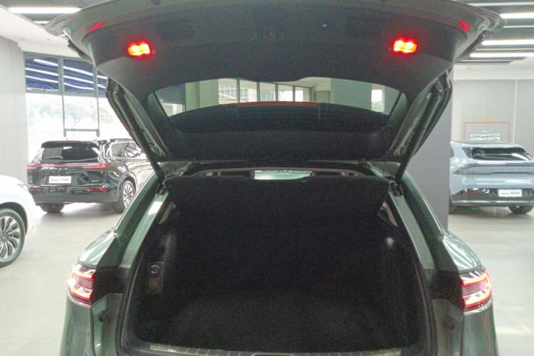 Used Hima AITO M5 2022 Extended-Range Four-Wheel Drive Ultimate Edition Trunk