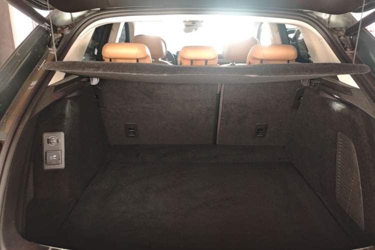 Used Hima AITO M5 2022 Extended-Range Four-Wheel Drive Performance Version Trunk