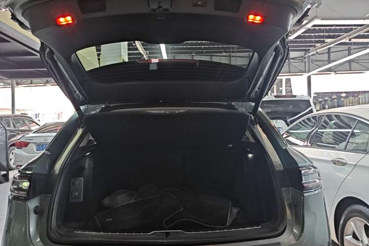 Used Hima AITO M5 2022 Extended-Range Four-Wheel Drive Ultimate Edition Trunk