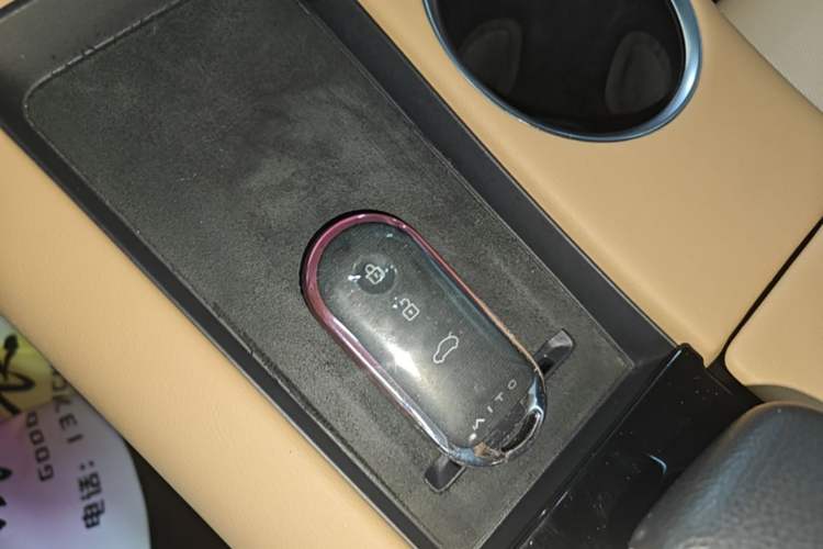 Used Hima AITO M5 2022 Extended-Range Four-Wheel Drive Performance Version Vehicle Key